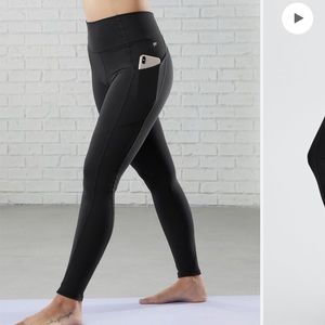 Fabletics Oasis High Waisted Pocket Leggings